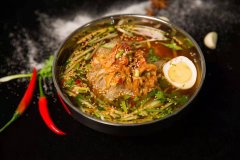 梅河口室內地攤烤肉