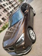 寶馬X1，咖啡色，2015年購入的美女一手車