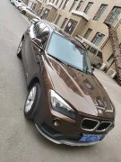 寶馬X1，咖啡色，2015年購入的美女一手車