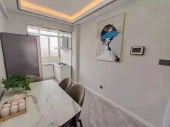 新華小學對面，幸福家園精裝2居，急售