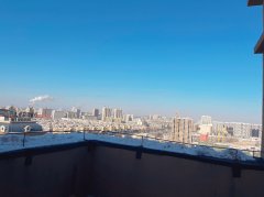 出售東方米蘭平頂頂躍，兩個露臺