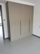 出售新裝修好的住宅樓