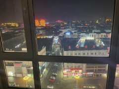 維港城陽面13樓出租，新房拎包入住，年租，包物業取暖
