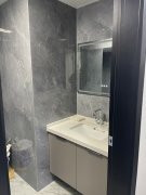 維港城陽面13樓出租，新房拎包入住，年租，包物業取暖